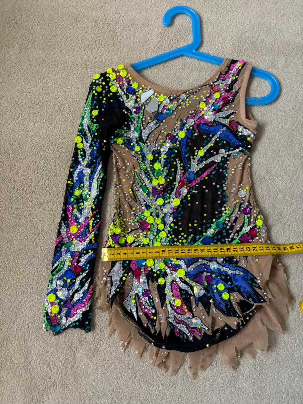 Beautiful leotard, age 7-9 — photo 5